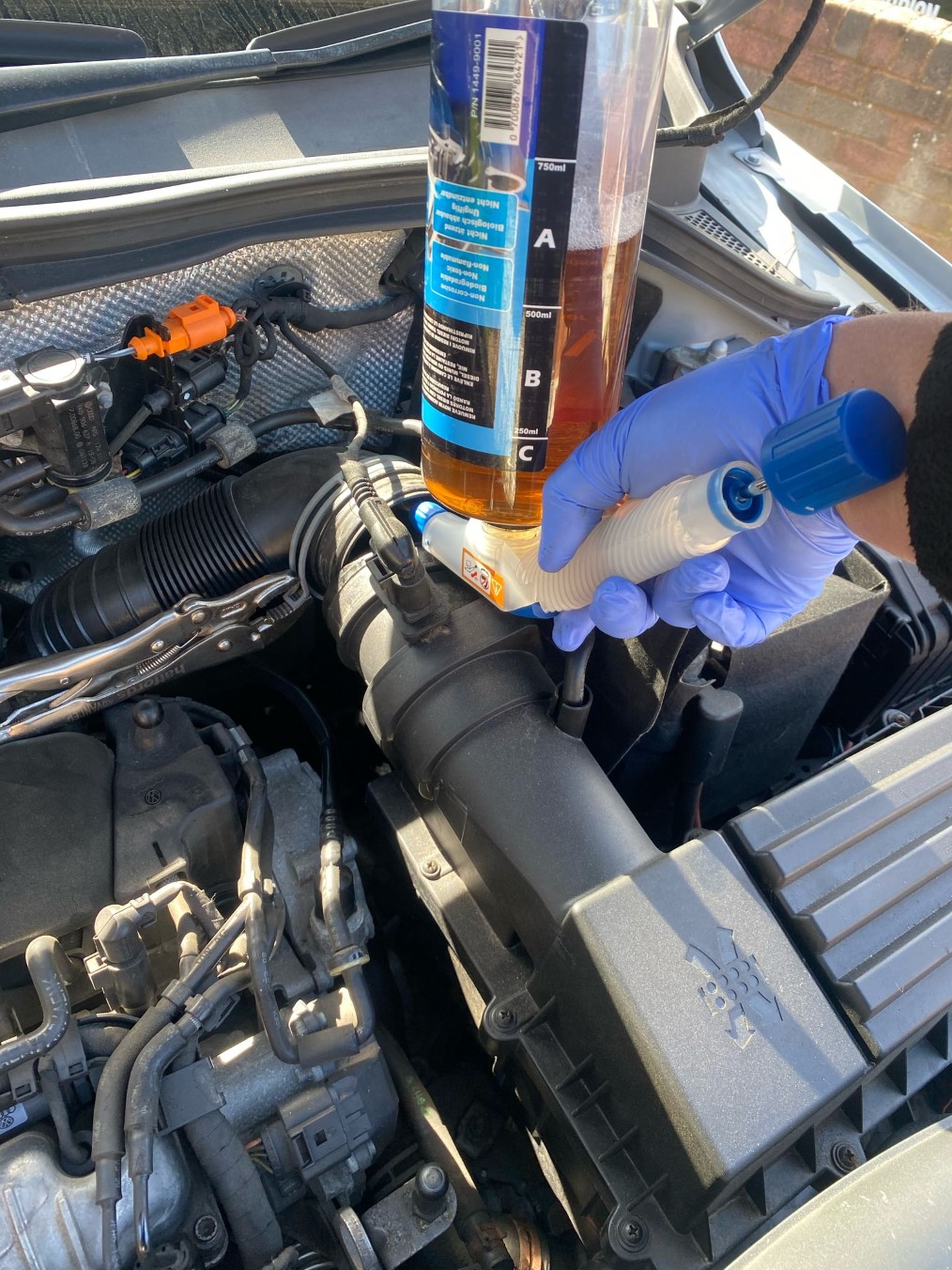 volkswagen-tiguan-tdi-2009-turbo-clean